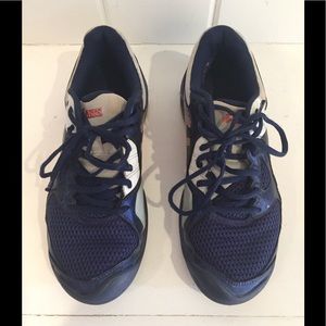 ASICS boys size 6 1/2